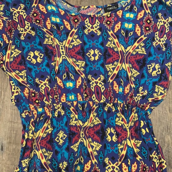 Patterned Dress - Picture 2 of 4